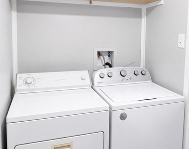3209 Barton View Dr - Photo Thumbnail 13