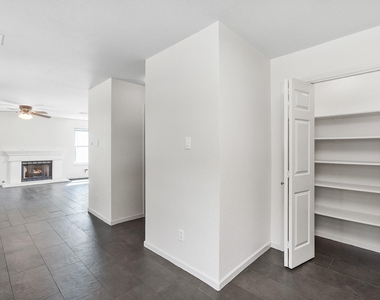 1310 Strickland Dr - Photo Thumbnail 10
