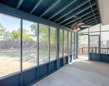 1310 Strickland Dr - Photo Thumbnail 34
