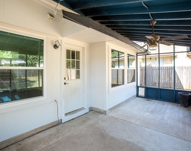 1310 Strickland Dr - Photo Thumbnail 31