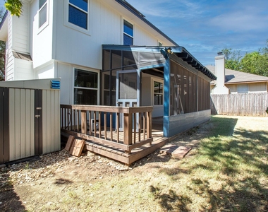 1310 Strickland Dr - Photo Thumbnail 30