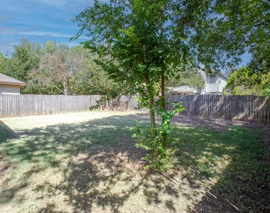 1310 Strickland Dr - Photo Thumbnail 37