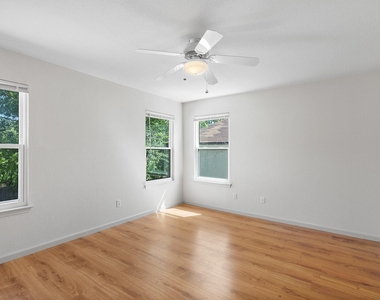 1310 Strickland Dr - Photo Thumbnail 23