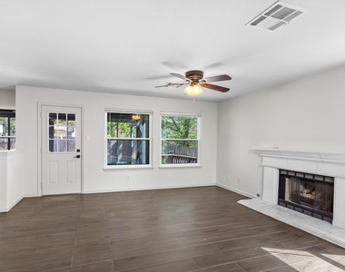 1310 Strickland Dr - Photo Thumbnail 5