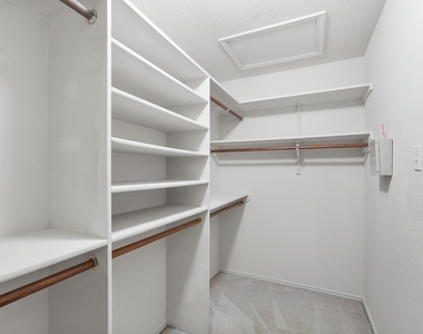 1310 Strickland Dr - Photo Thumbnail 18