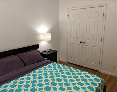 5501 Duval B St - Photo Thumbnail 6