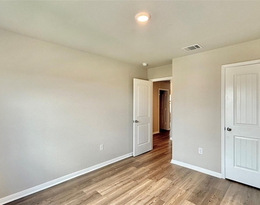 521 Otto Ave - Photo Thumbnail 15