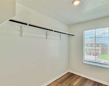 521 Otto Ave - Photo Thumbnail 22