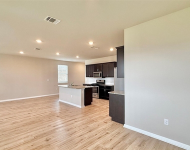 521 Otto Ave - Photo Thumbnail 6
