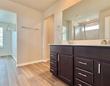 521 Otto Ave - Photo Thumbnail 18