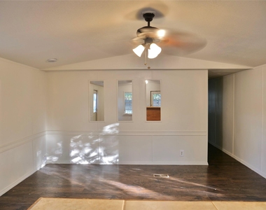 1504 Citation Cir - Photo Thumbnail 27