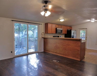 1504 Citation Cir - Photo Thumbnail 26