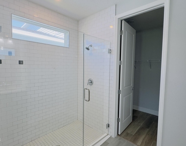70 Killarney Avenue - Photo Thumbnail 13