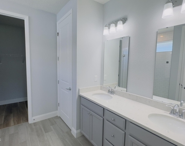 70 Killarney Avenue - Photo Thumbnail 12