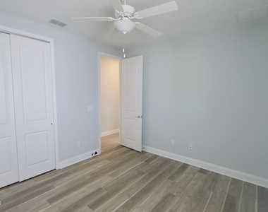 70 Killarney Avenue - Photo Thumbnail 10