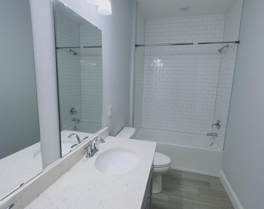 70 Killarney Avenue - Photo Thumbnail 8