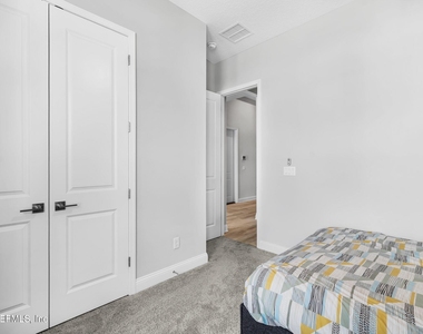 644 Navigators Road - Photo Thumbnail 8