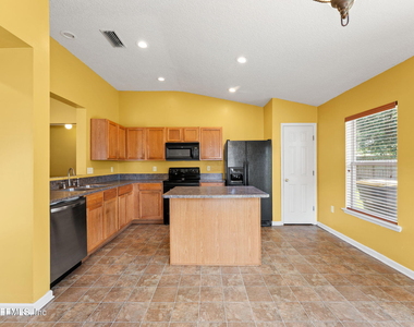 11509 Brian Lakes Drive - Photo Thumbnail 8