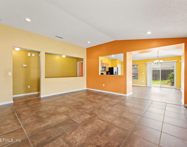 11509 Brian Lakes Drive - Photo Thumbnail 4