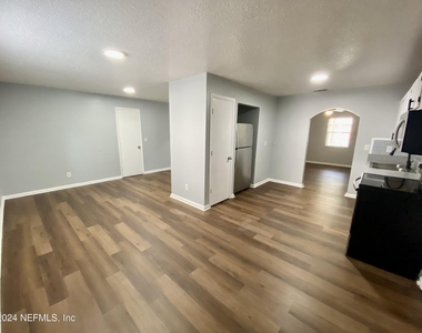 93 Dudley Street - Photo Thumbnail 1