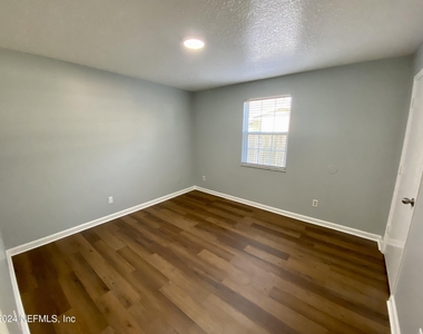 93 Dudley Street - Photo Thumbnail 20