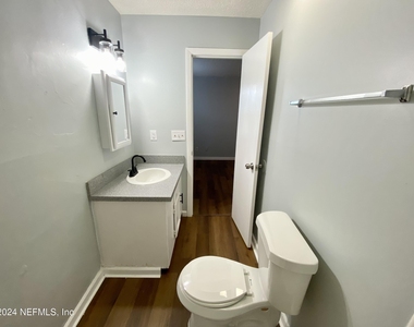 93 Dudley Street - Photo Thumbnail 16