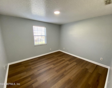 93 Dudley Street - Photo Thumbnail 19