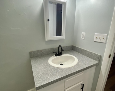 93 Dudley Street - Photo Thumbnail 15