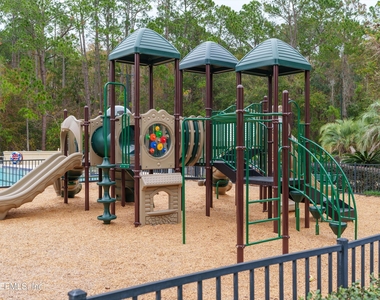 945 Registry Boulevard - Photo Thumbnail 15