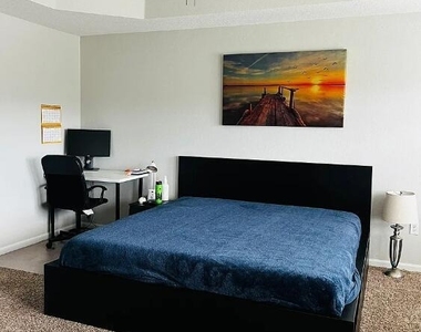 11118 Fallgate Point Court - Photo Thumbnail 11