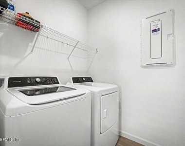 3979 Haydon Burns Place - Photo Thumbnail 27