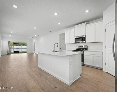 3979 Haydon Burns Place - Photo Thumbnail 4