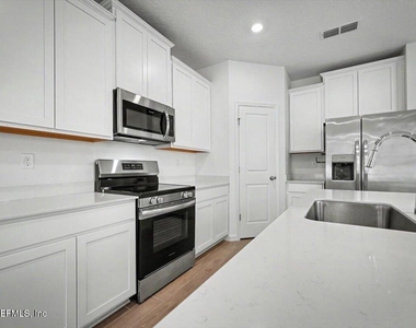3979 Haydon Burns Place - Photo Thumbnail 6