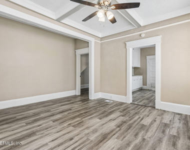 2749 Vernon Terrace - Photo Thumbnail 9