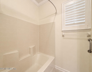 10469 Creston Glen Circle E - Photo Thumbnail 20