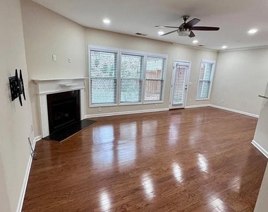 1540 Winshire Cove - Photo Thumbnail 4
