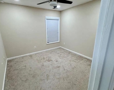 1540 Winshire Cove - Photo Thumbnail 10