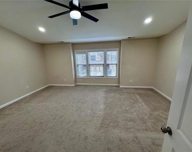1540 Winshire Cove - Photo Thumbnail 14