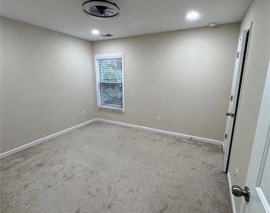 1540 Winshire Cove - Photo Thumbnail 7