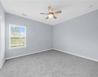 5435 Mirror Lake Drive - Photo Thumbnail 42