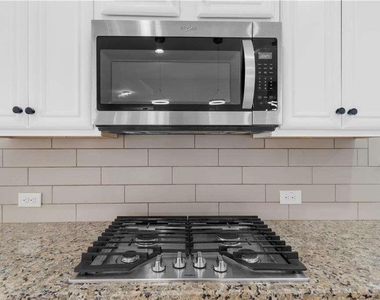 5435 Mirror Lake Drive - Photo Thumbnail 17