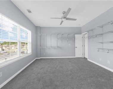 5435 Mirror Lake Drive - Photo Thumbnail 40