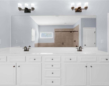 5435 Mirror Lake Drive - Photo Thumbnail 36