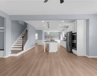 5435 Mirror Lake Drive - Photo Thumbnail 24