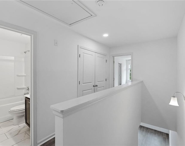 7134 Gladstone Circle - Photo Thumbnail 10
