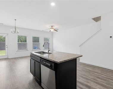 7134 Gladstone Circle - Photo Thumbnail 7