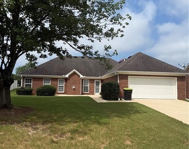 1244 Saxony Drive Se - Photo Thumbnail 4