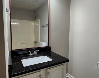 3724 Spring Garden Lane - Photo Thumbnail 12