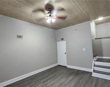 3724 Spring Garden Lane - Photo Thumbnail 15