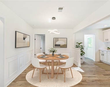 1258 Lyle Avenue - Photo Thumbnail 10